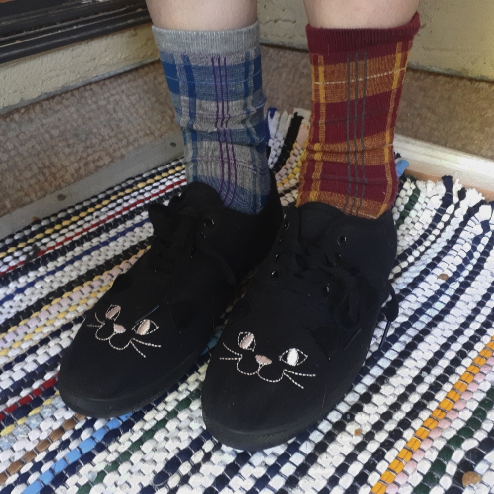 Kitty Cat Sneakers NWOT Ardene Size 6